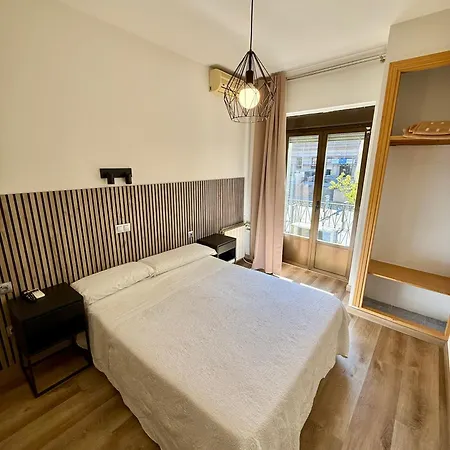 Hostal Residencia Fernandez-3